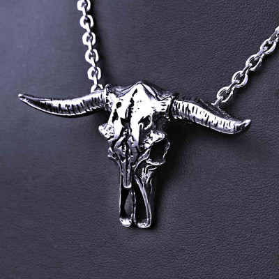 Ocelový přívěsek - Buvolí lebka / Bull skull (V018)